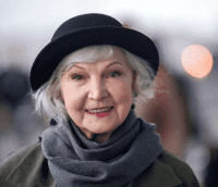 Avenirtel | voyant Christie